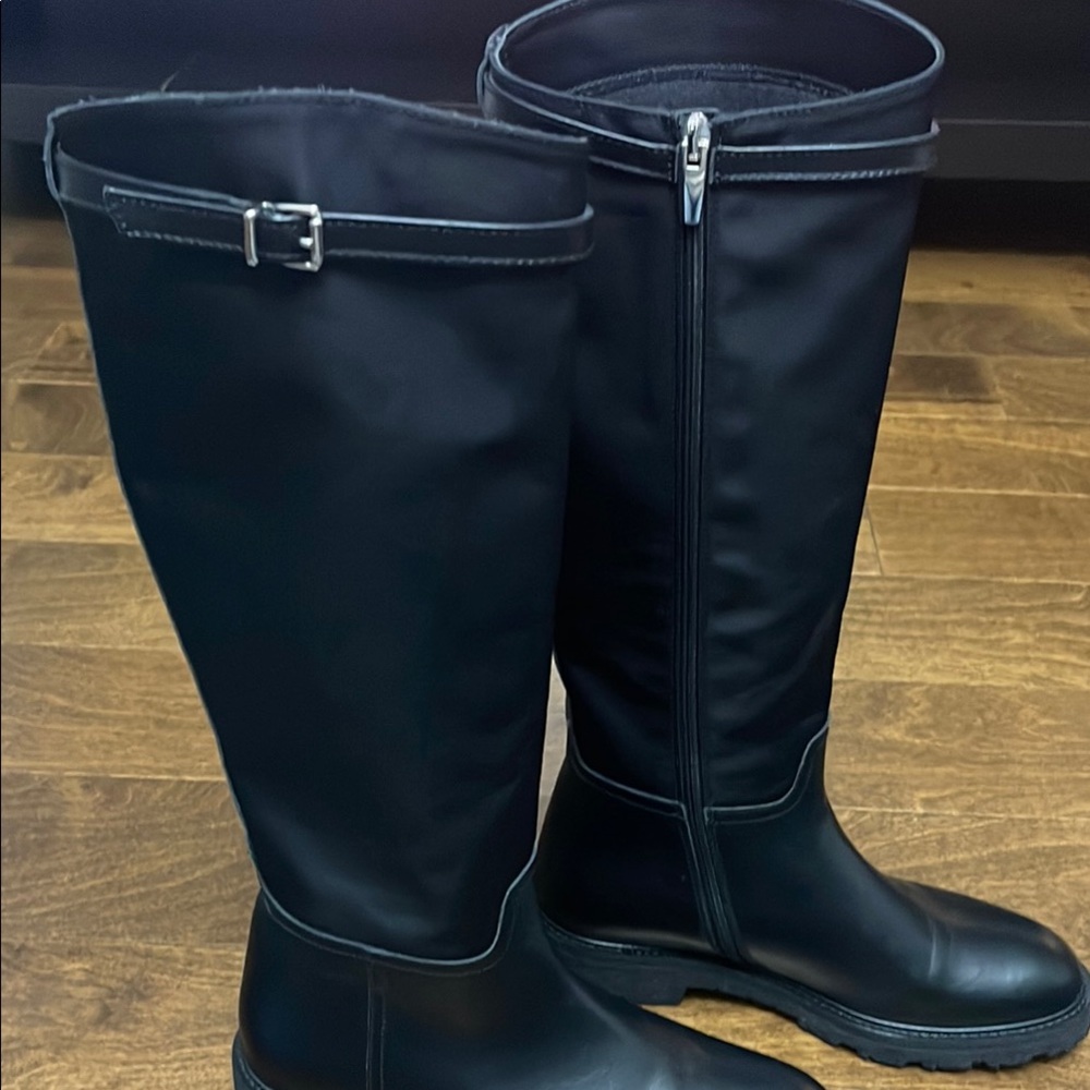 NWOT, La CANADIENNE Quintin Boots - Picture 4 of 13